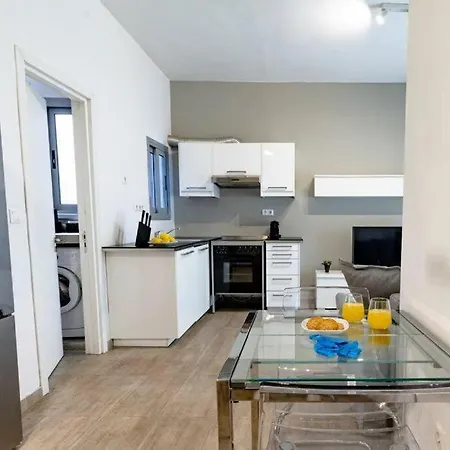 Tower 2 Bedroom By Superhost Hub * Athens